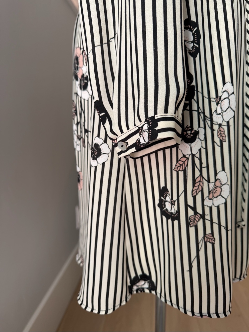 Daniel Rainn No-Iron Tie-Waist Dress Size S - Picture 4 of 5